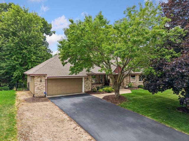 2488 Hillwood Drive E Maplewood MN 55119 - MLS# 7115084