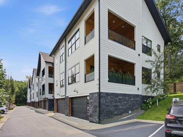 5742 Shady Oak Road S Unit 7 Minnetonka MN 55343 - MLS# 7115410