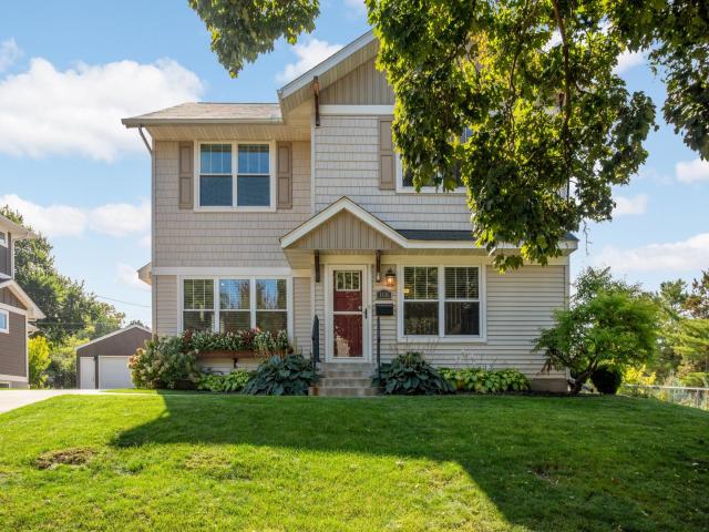 1636 Saunders Avenue Saint Paul MN 55116 - MLS# 7115437
