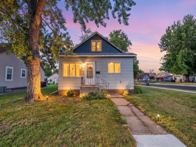 114 Pershing Avenue N New Prague MN 56071 - MLS# 7115446