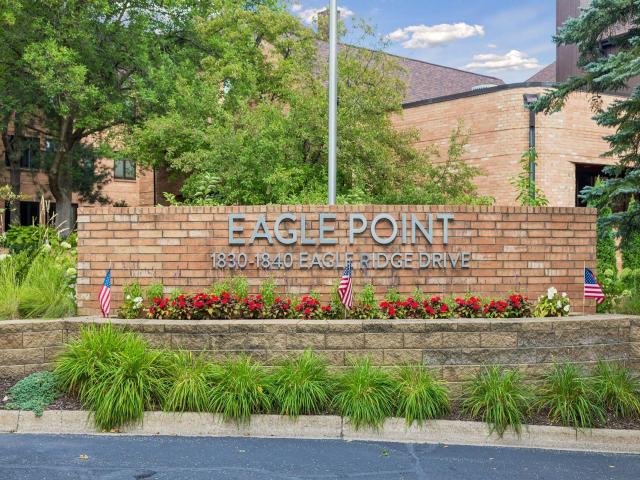 1830 Eagle Ridge Drive Unit 2003 Mendota Heights MN 55118 - MLS# 7115639