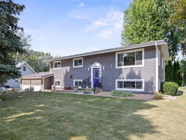 536 4th Street N Winsted MN 55395 - MLS# 7115688