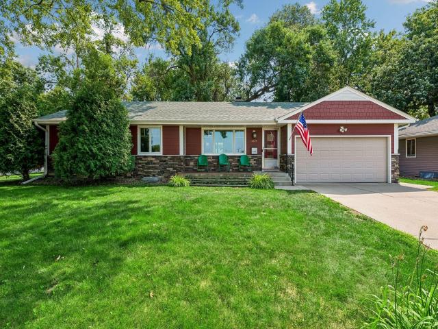 4725 School Road Edina MN 55424 - MLS# 7115700