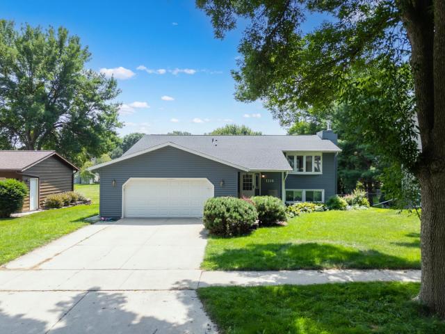 1114 34th Street NW Rochester MN 55901 - MLS# 7115731