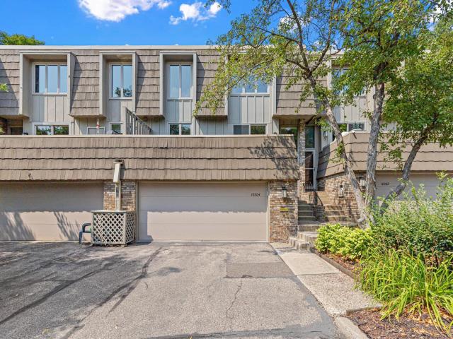 10304 Berkshire Road Bloomington MN 55437 - MLS# 7116040