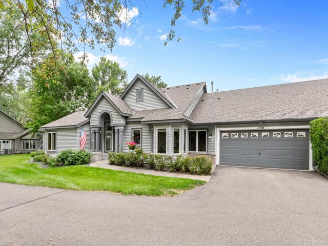 2556 Sumac Ridge White Bear Lake MN 55110 - MLS# 7116053