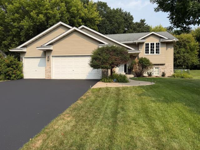 842 Sterling Street S Maplewood MN 55119 - MLS# 7116106