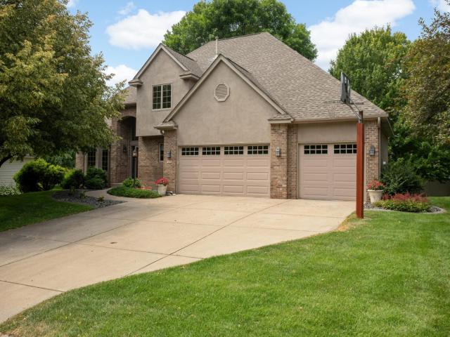 5715 Pond Drive Shoreview MN 55126 - MLS# 7116336
