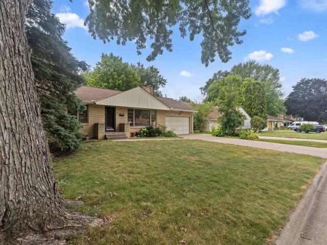1390 Skillman Avenue W Saint Paul MN 55113 - MLS# 7116523