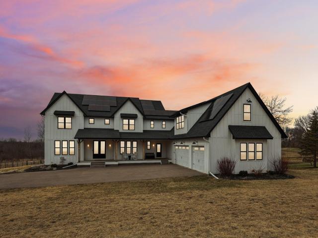 19990 Fairlawn Avenue Prior Lake MN 55372 - MLS# 7116662