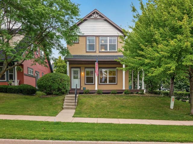 1548 Legacy Parkway E Maplewood MN 55109 - MLS# 7117050