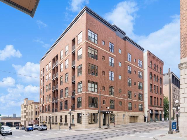 270 4th Street E Unit 203 Saint Paul MN 55101 - MLS# 7117074