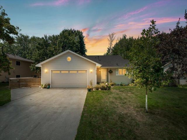4725 Upland Lane N Plymouth MN 55446 - MLS# 7117299