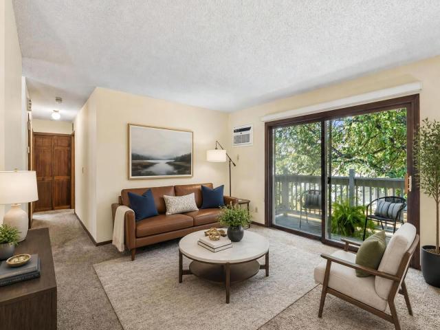 2466 Cobble Hill Alcove Unit A Woodbury MN 55125 - MLS# 7117385
