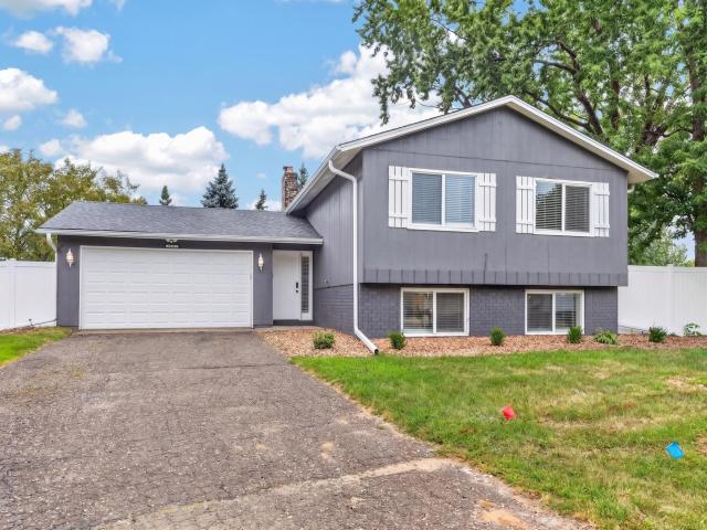 7810 Idaho Lane N Brooklyn Park MN 55445 - MLS# 7117418