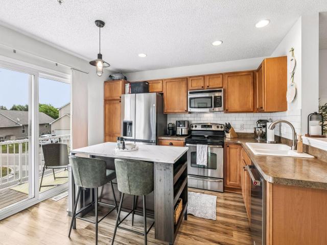 3117 Clover Ridge Drive Chaska MN 55318 - MLS# 7117469