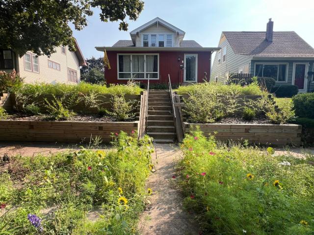 902 Hyacinth Ave E Saint Paul MN 55106 - MLS# 7117568
