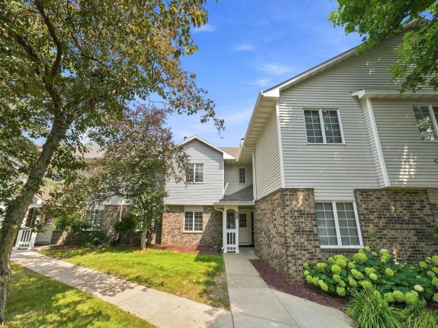 1063 Duckwood Drive Unit 102 Eagan MN 55123 - MLS# 7117591