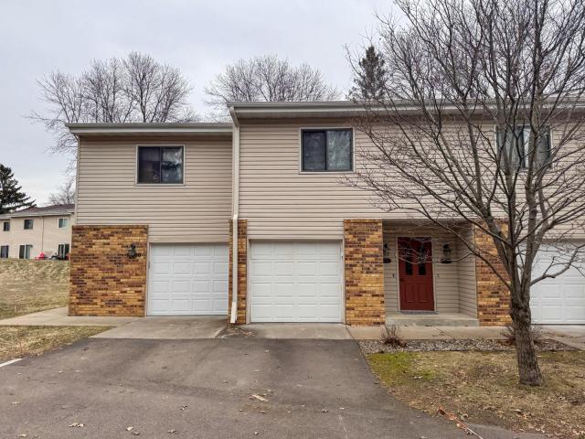 17562 Pond Circle Eden Prairie MN 55346 - MLS# 7117868