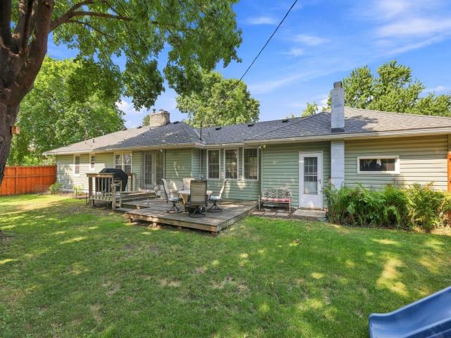 8 6th Avenue NE Osseo MN 55369 - MLS# 7117892