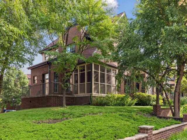 1401 Franklin Avenue SE Minneapolis MN 55414 - MLS# 7117926