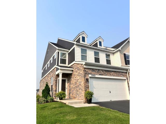 17902 Giants Way Lakeville MN 55044 - MLS# 7117956