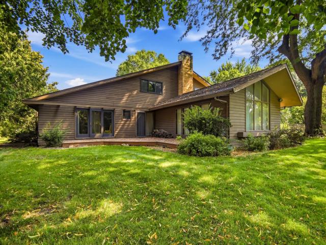 719 Harriet Avenue Owatonna MN 55060 - MLS# 7117978