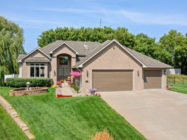 12046 94th Avenue N Maple Grove MN 55369 - MLS# 7117982