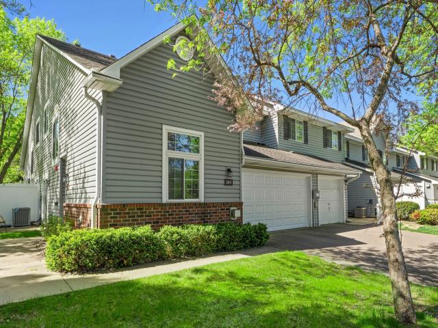 2611 Concord Way Mendota Heights MN 55120 - MLS# 7118284