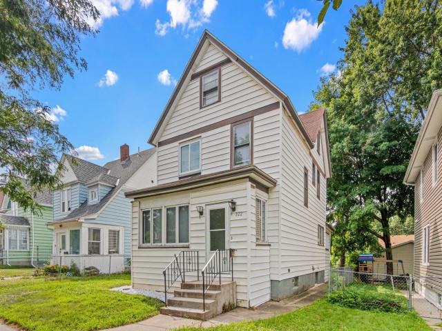 822 Charles Avenue Saint Paul MN 55104 - MLS# 7118529