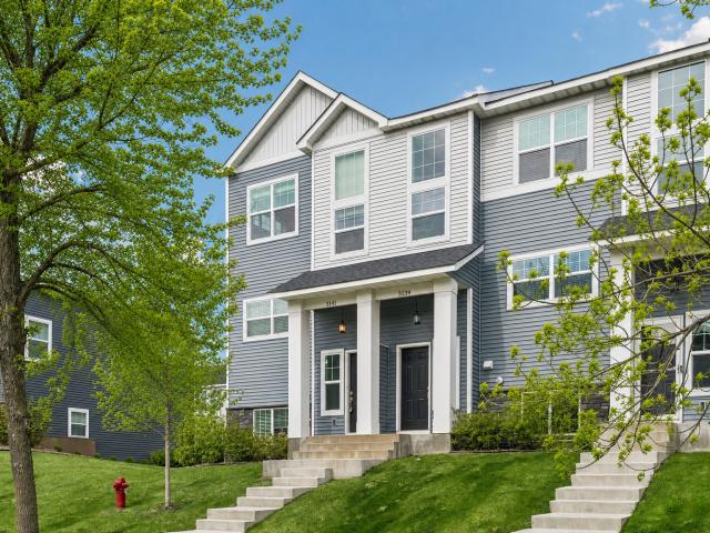 3141 Clover Ridge Drive Chaska MN 55318 - MLS# 7118557