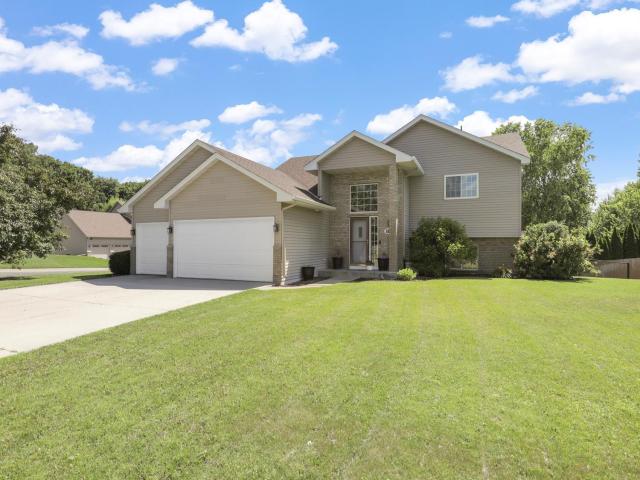 813 Lawrence Parkway Buffalo MN 55313 - MLS# 7118709
