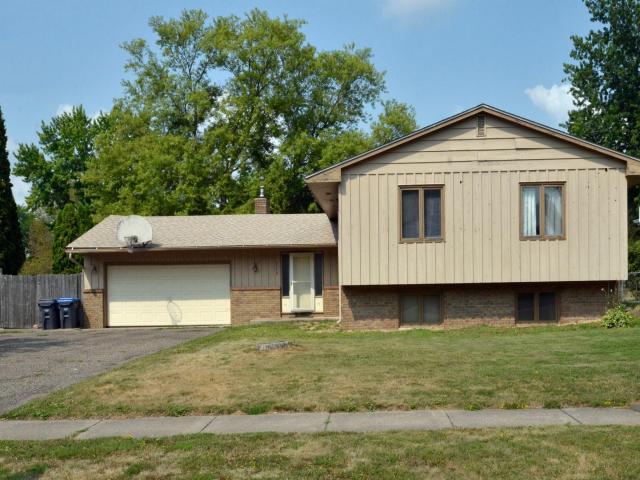 2775 Hilltop Court North Saint Paul MN 55109 - MLS# 7118846