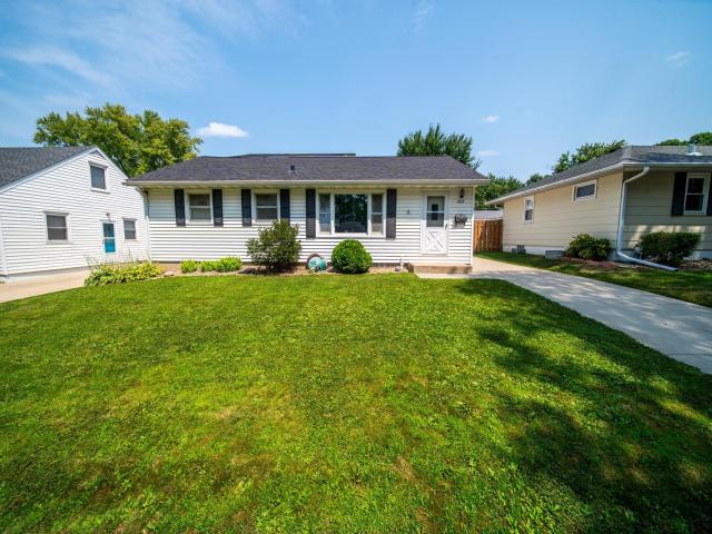 1853 16 1/2 St NW Rochester MN 55901 - MLS# 7118924