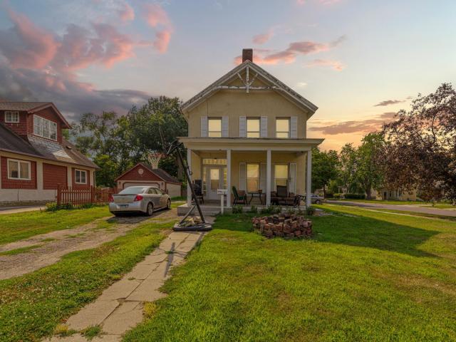 728 3rd Avenue NW Faribault MN 55021 - MLS# 7118951