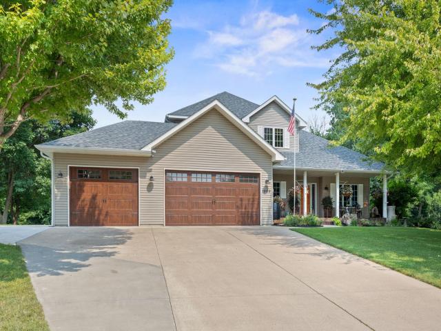 1869 White Oak Drive Chaska MN 55318 - MLS# 7118955