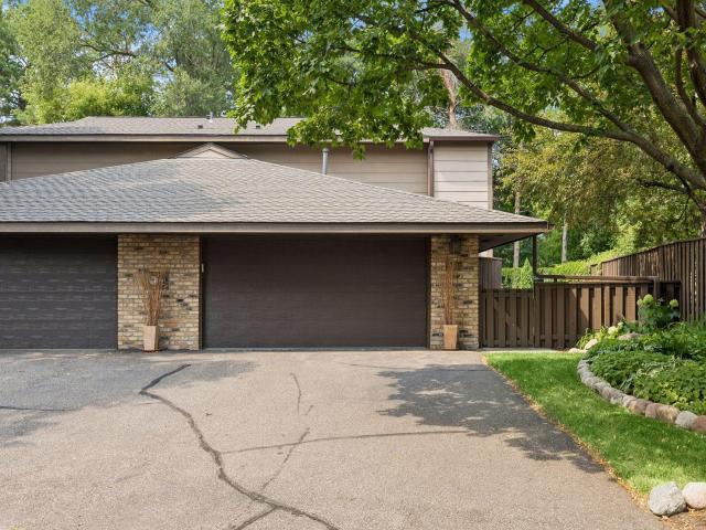17640 Breconwood Road Minnetonka MN 55391 - MLS# 7118977