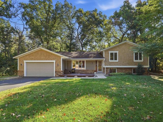 4317 Briarwood Lane Minnetonka MN 55343 - MLS# 7119080