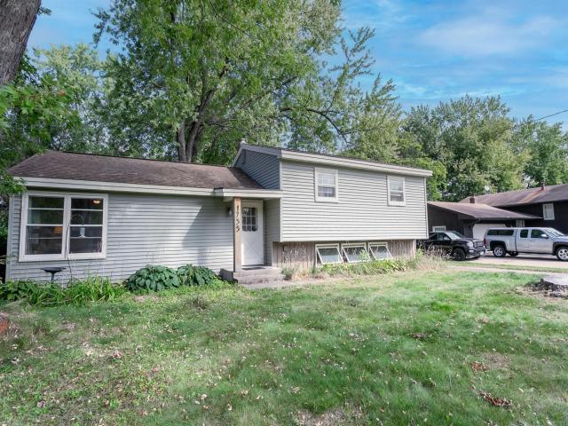 1735 Birch Lake Avenue White Bear Lake MN 55110 - MLS# 7119375