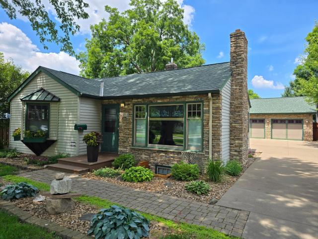 493 Wheelock Parkway W Saint Paul MN 55117 - MLS# 7119409