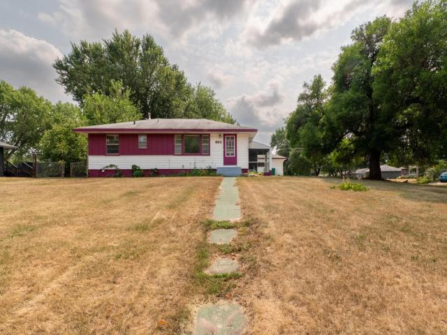 632 113th Avenue NW Coon Rapids MN 55448 - MLS# 7119433