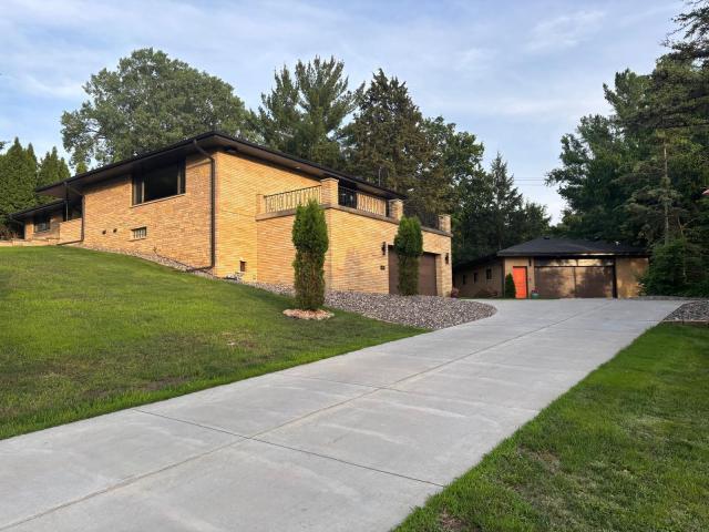 1472 Bridgeview Avenue Eagan MN 55121 - MLS# 7119488