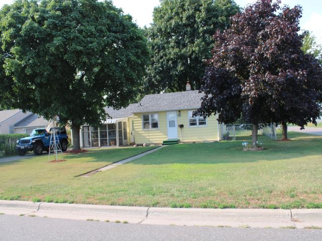 6300 60th Avenue N Crystal MN 55428 - MLS# 7119496