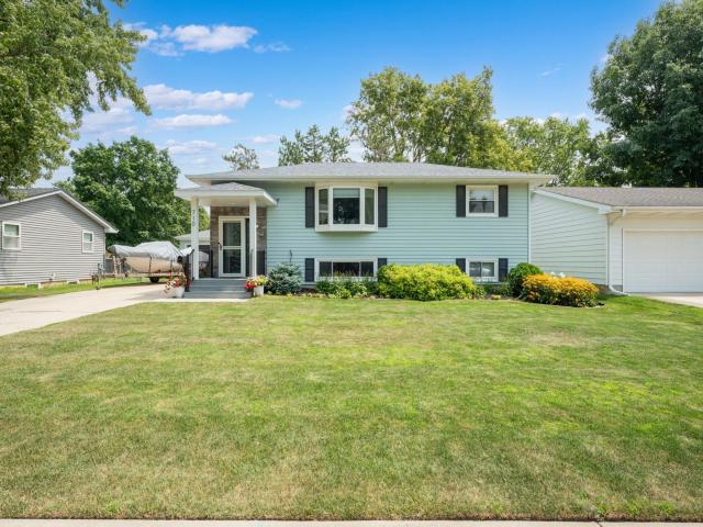 710 4th Avenue SE Stewartville MN 55976 - MLS# 7119755