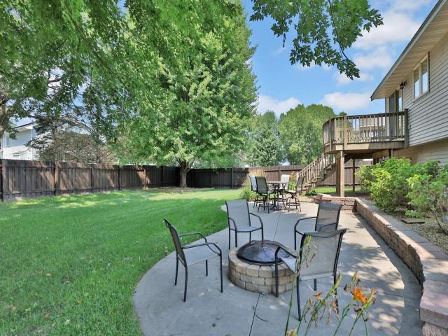 1098 Heather Drive Woodbury MN 55129 - MLS# 7119759