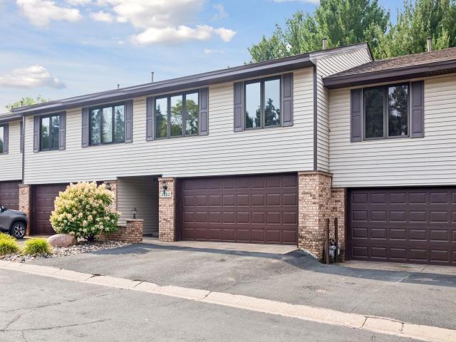 2002 Mesabi Avenue E Maplewood MN 55109 - MLS# 7119826