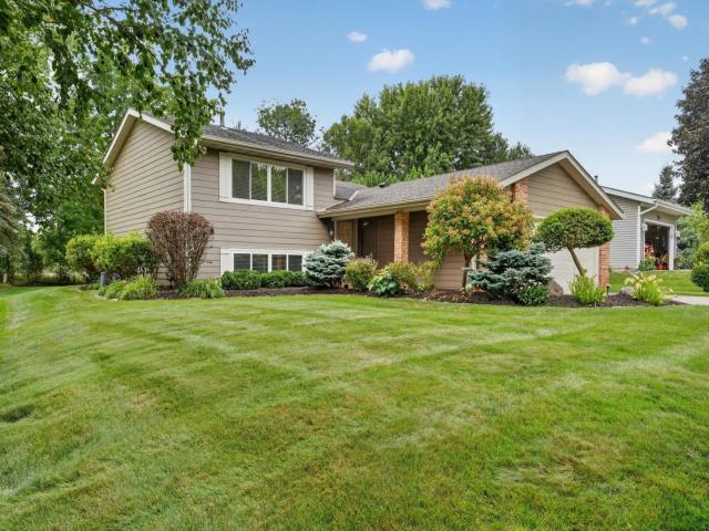 8412 Hiawatha Avenue Eden Prairie MN 55347 - MLS# 7119859