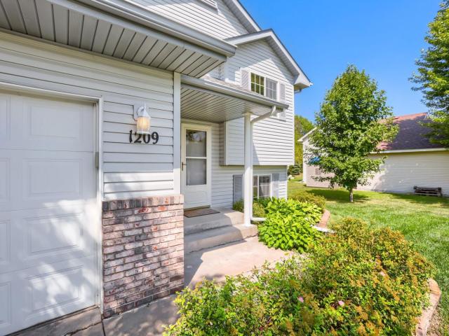 1209 Roberts Road Buffalo MN 55313 - MLS# 7119975