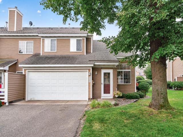 9966 Fillmore Street NE Blaine MN 55434 - MLS# 7120248