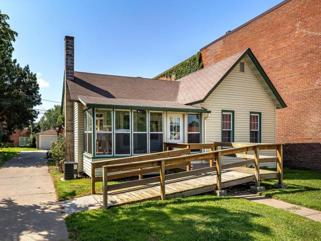 681 W 5th Street Winona MN 55987 - MLS# 7120370
